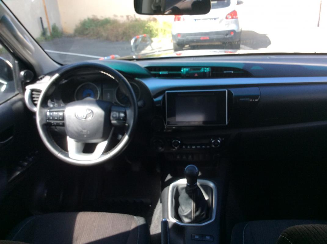 Toyota Hilux - IV 4WD 2.4 D-4D 150 DOUBLE CABINE