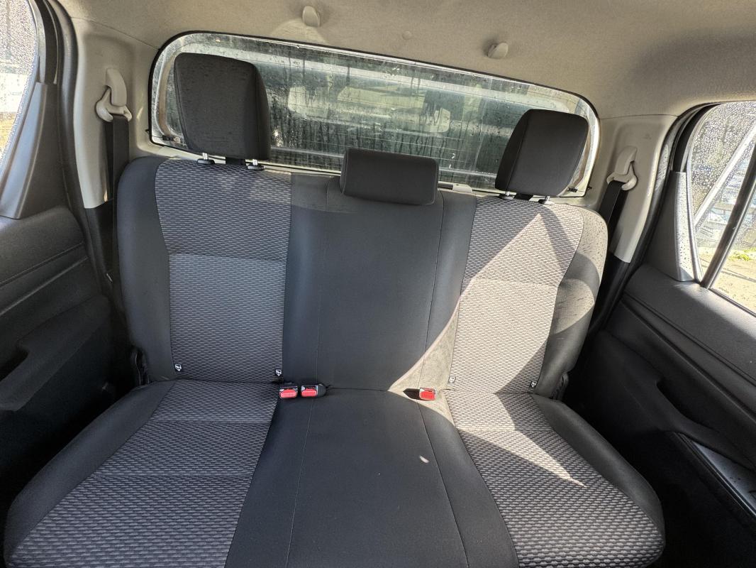 Toyota Hilux - IV 4WD 2.4 D-4D 150 DOUBLE CABINE