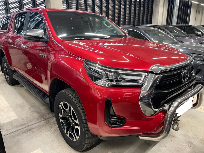 Toyota Hilux - IV 4WD 2.8 D-4D 204 DOUBLE CABINE INVINCIBLE