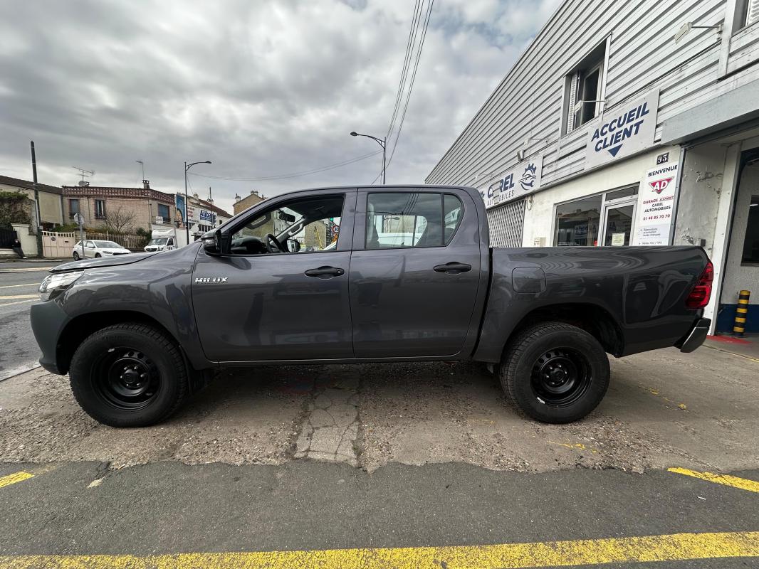 Toyota Hilux - IV 4WD 2.4 D-4D 150 DOUBLE CABINE