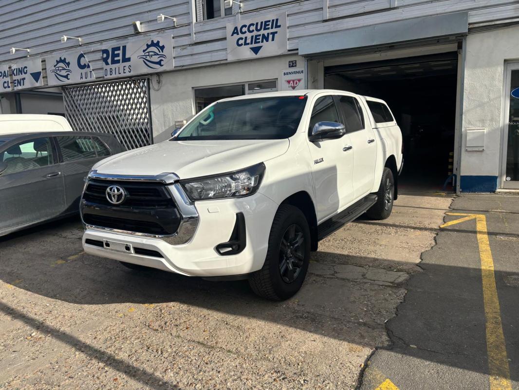 Toyota Hilux - IV 4WD 2.4 D-4D 150 DOUBLE CABINE