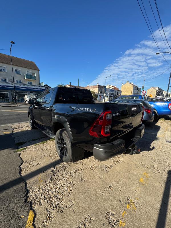 Toyota Hilux - IV 4WD 2.8 D-4D 204 DOUBLE CABINE INVINCIBLE