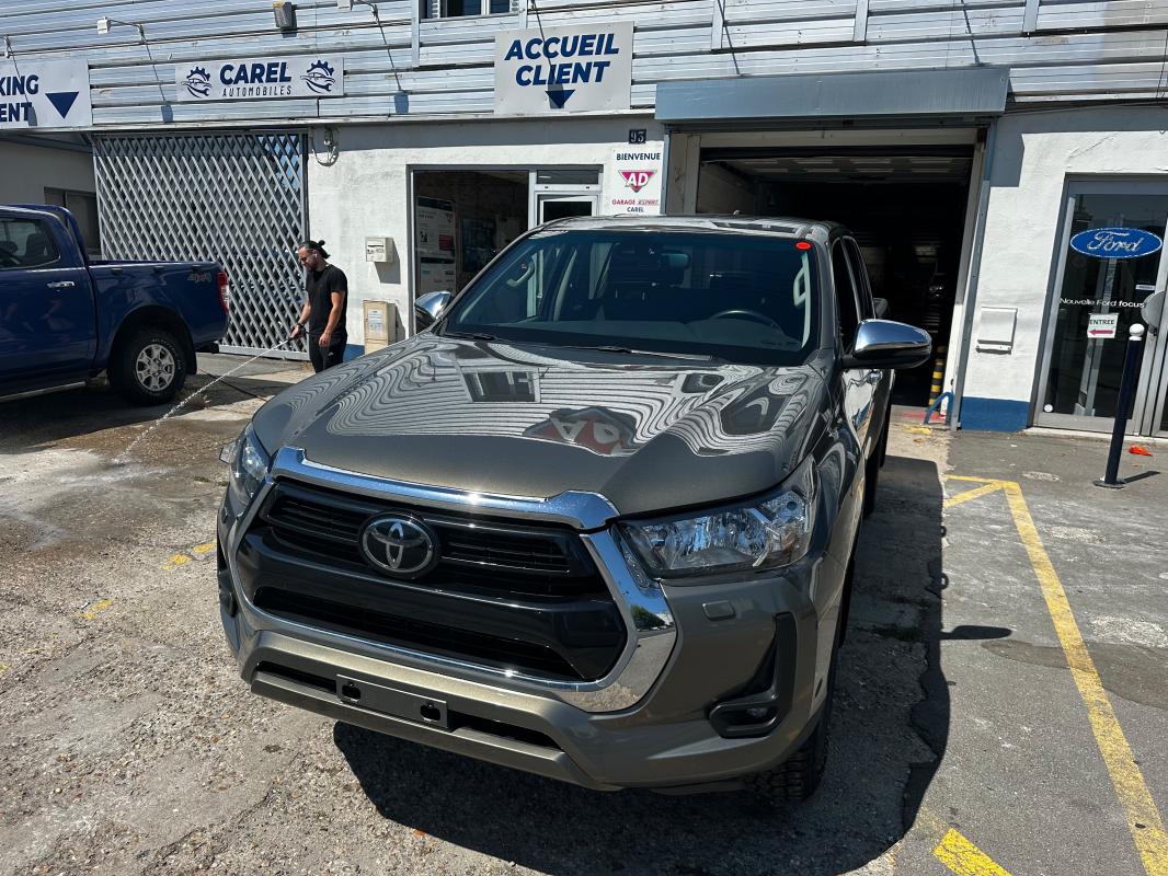 Toyota Hilux - IV 4WD 2.4 D-4D 150 DOUBLE CABINE