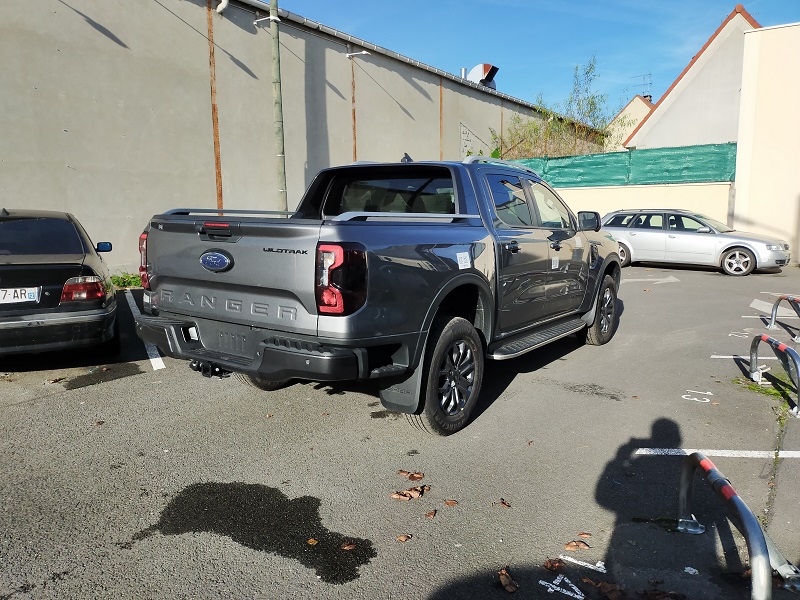 Toyota Hilux - IV 4WD 2.4 D-4D 150 DOUBLE CABINE