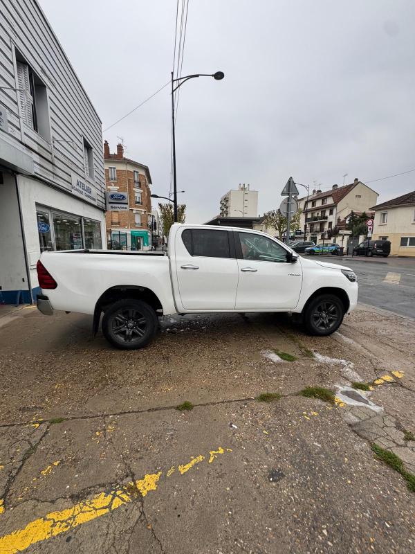 Toyota Hilux - IV 4WD 2.4 D-4D 150 DOUBLE CABINE