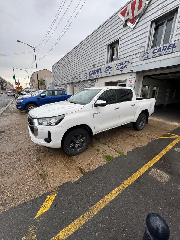 Toyota Hilux - IV 4WD 2.4 D-4D 150 DOUBLE CABINE
