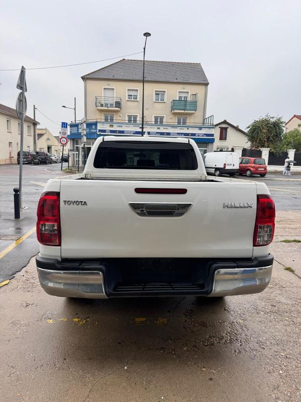 Toyota Hilux - IV 4WD 2.4 D-4D 150 DOUBLE CABINE