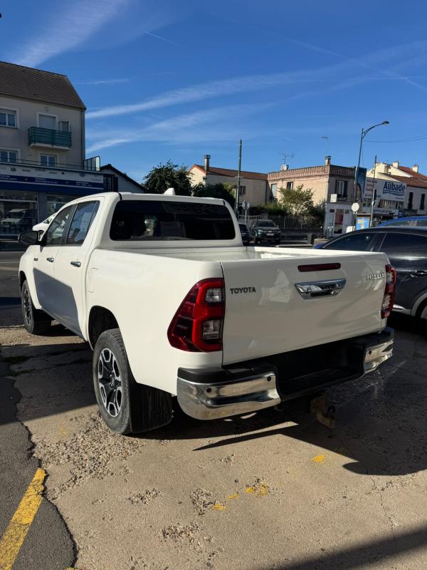 Toyota Hilux - IV 4WD 2.8 D-4D 204 DOUBLE CABINE EXECUTIF