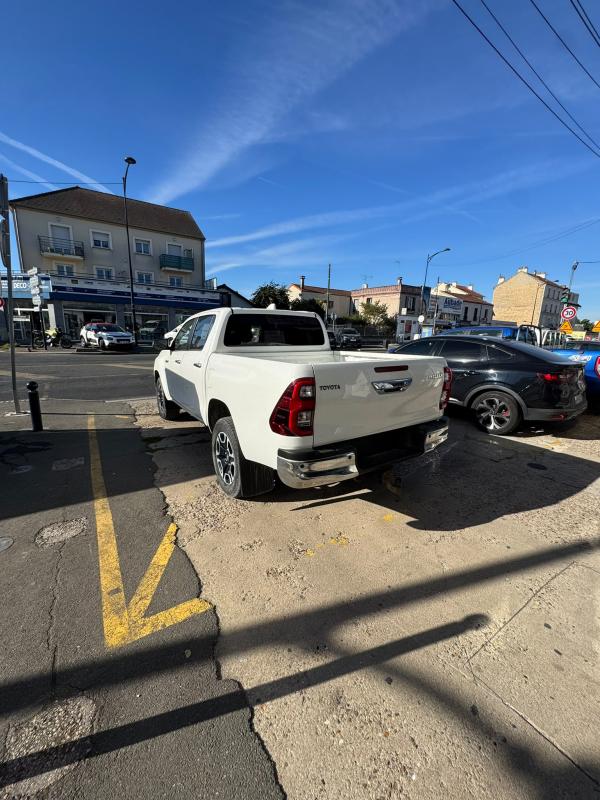 Toyota Hilux - IV 4WD 2.8 D-4D 204 DOUBLE CABINE EXECUTIF