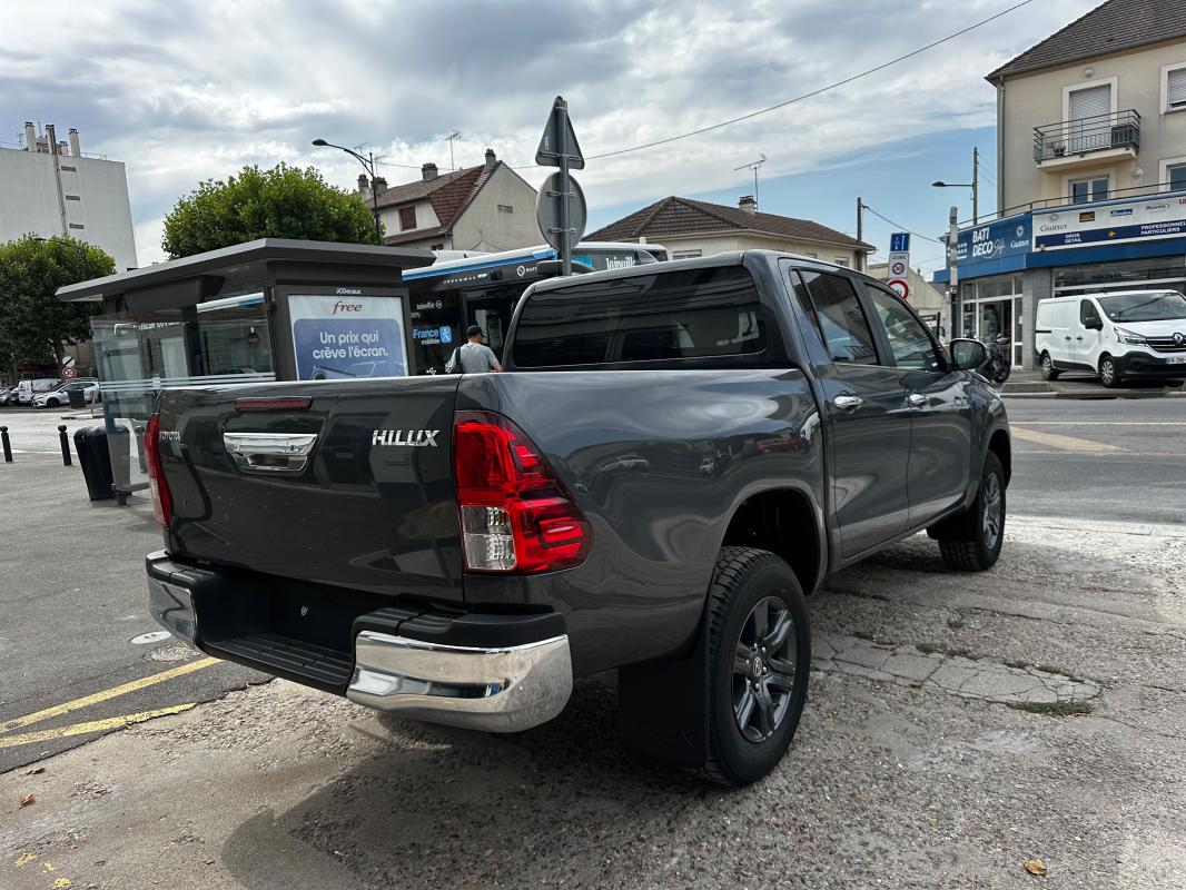 Toyota Hilux - IV 4WD 2.4 D-4D 150 DOUBLE CABINE